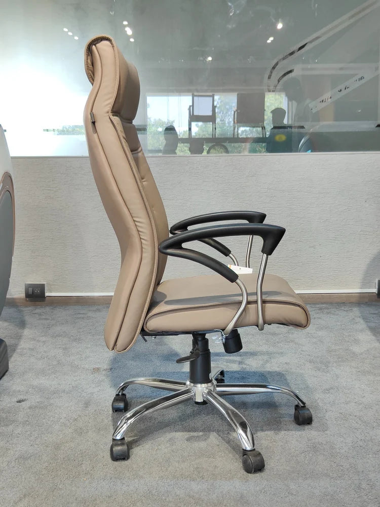 Octavia High-Back Premium Executive Leatherette Chair